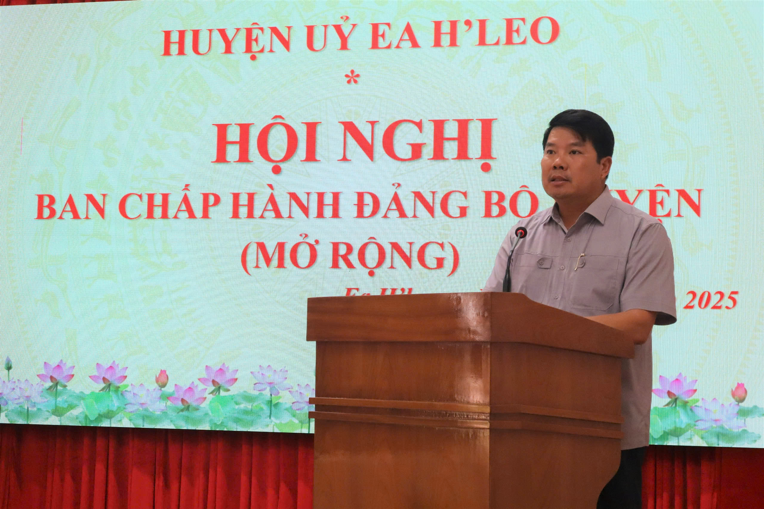 Hội nghị Ban chấp hành Đảng bộ huyện Ea H’Leo (mở rộng)